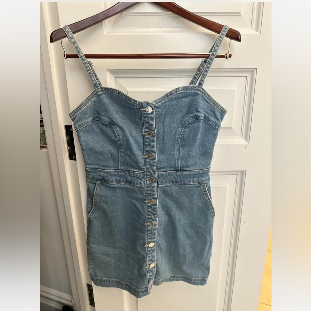 Guess Denim sweetheart neck mini dress with adjustable straps and buttons